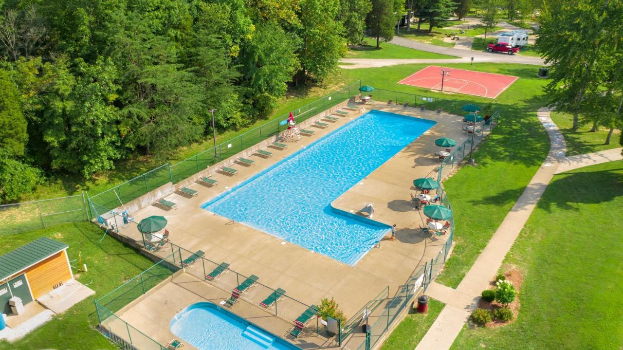 Lake Rudolph Campground & Rv Resort Santa Claus Εξωτερικό φωτογραφία